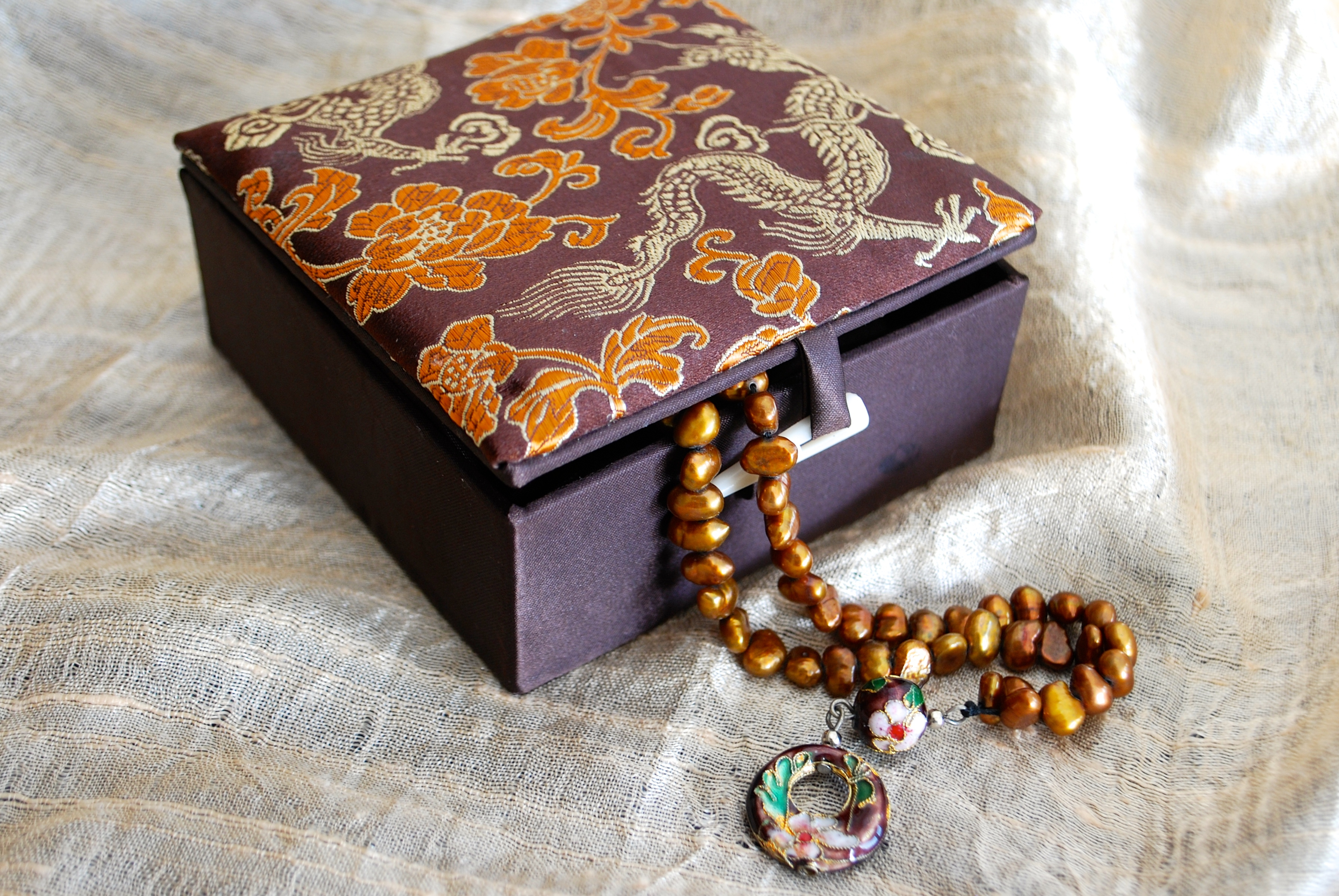 Baha'i Prayer Beads 19x5/plum wood prayer necklace/baha'i gifts - Crealandia